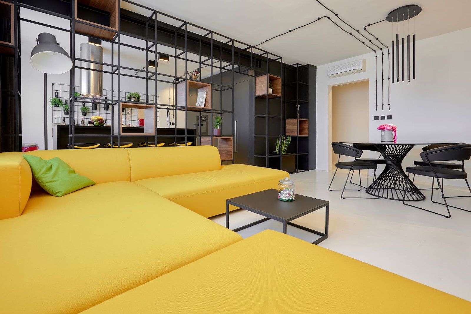 Furniture Deni - shop and workshop