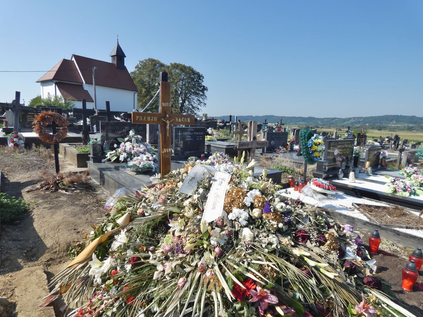 Novo Mjesto cemetery