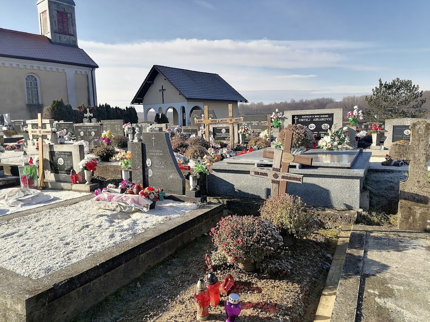 Velika Vranovina cemetery