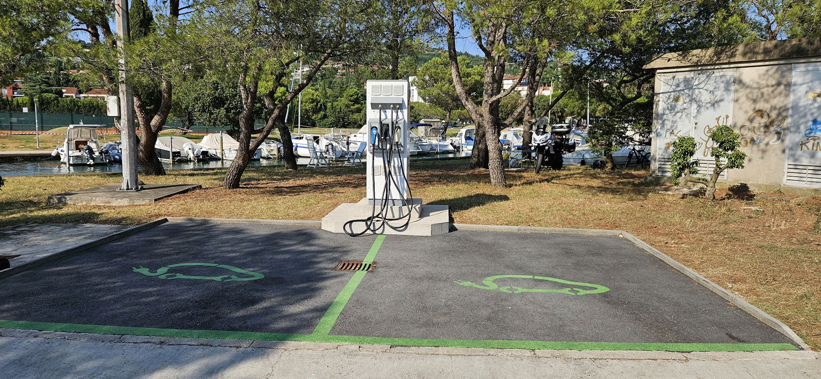 Petrol Charging Station