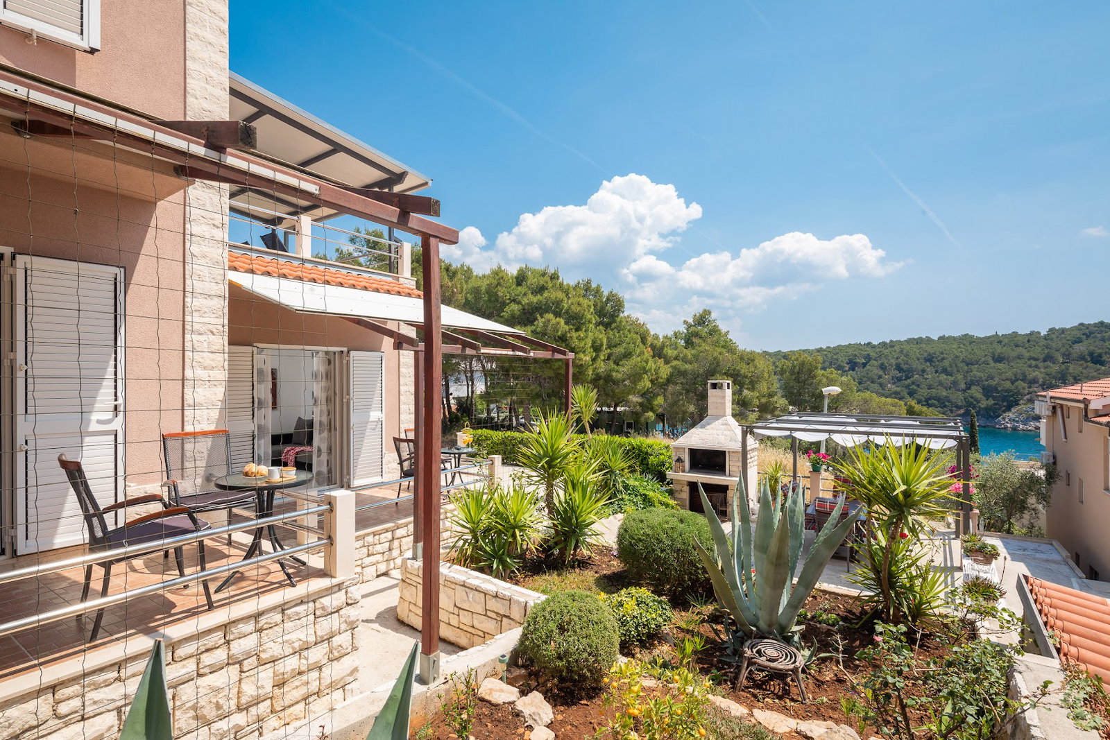 Apartmani Babic - Ruža | Uvala Osibova, Brač