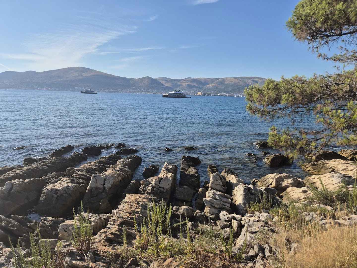 Divlja plaža Planikovica