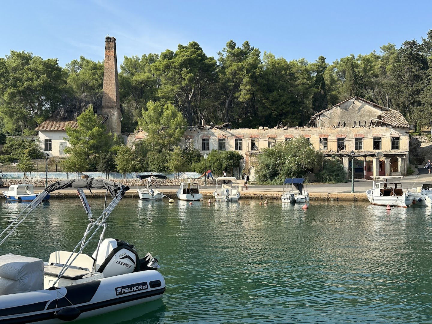 Ex tvornica sardina "Fabrika"