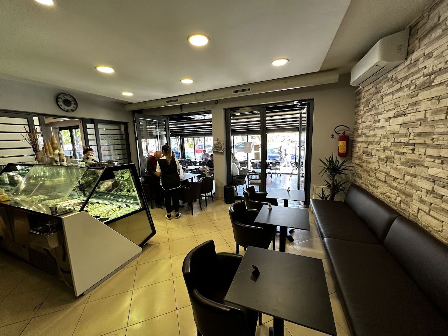 Caffe bar “Croatia”