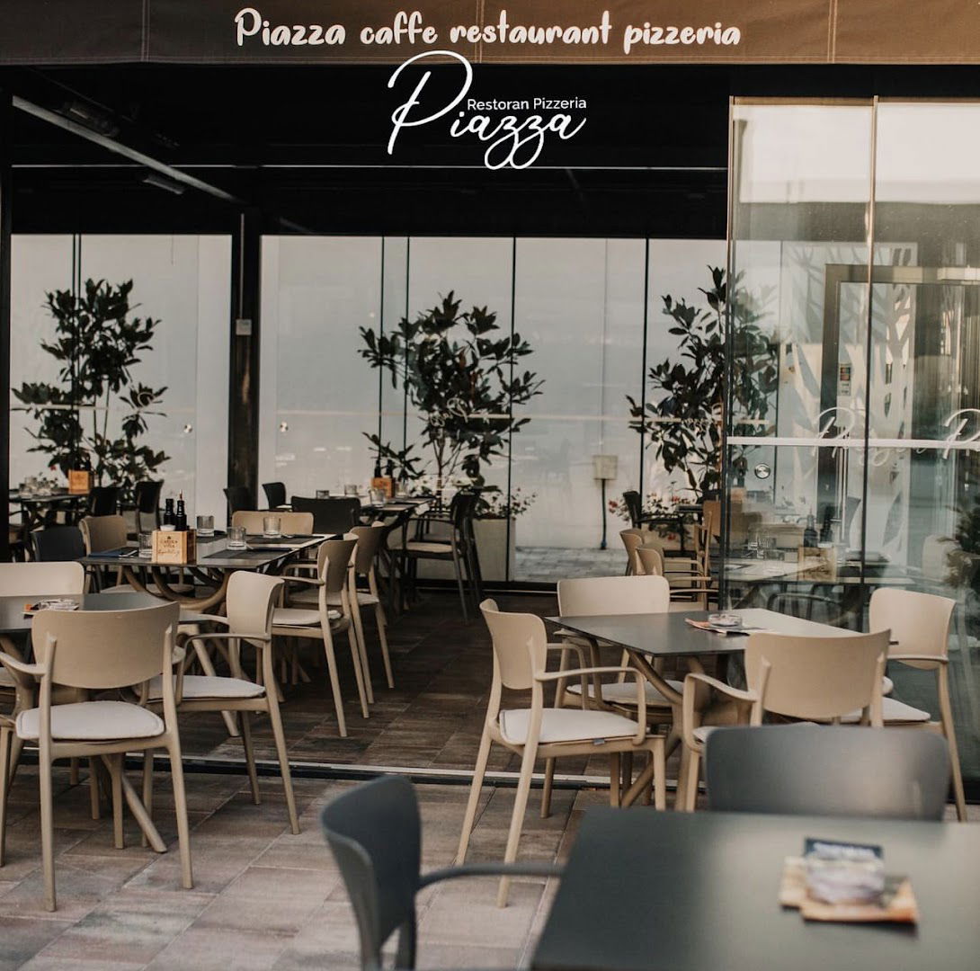 Restaurant Pizzeria Piazza
