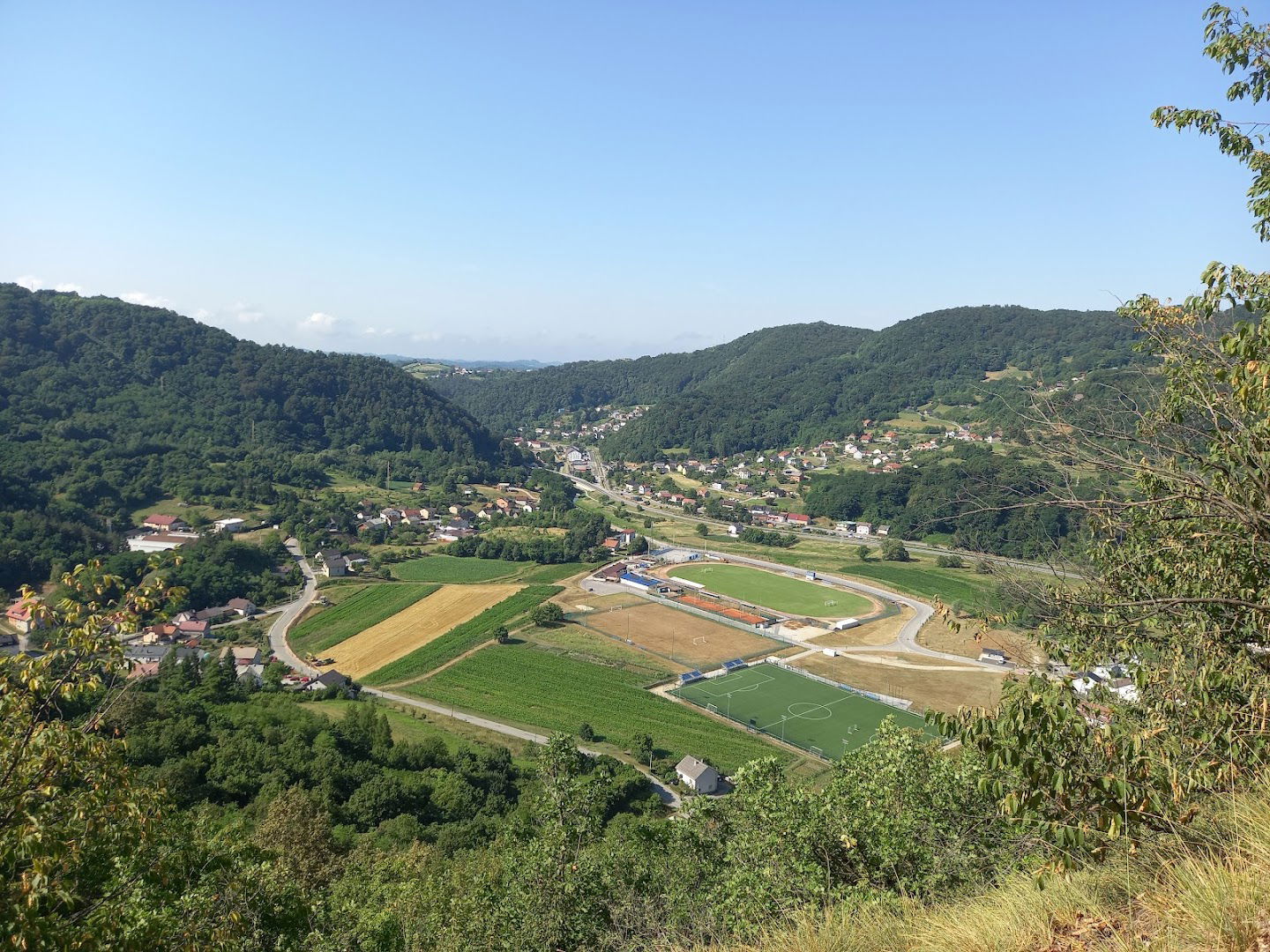 Jelenske pećine (Strahinjščica)