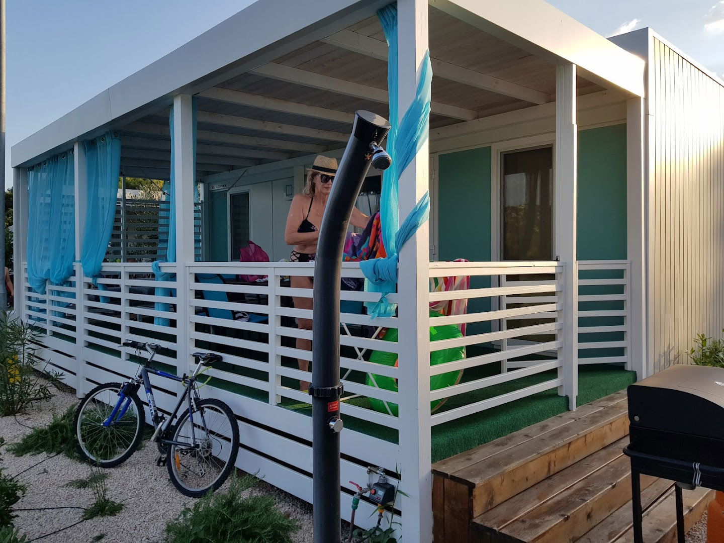 White pearl mobile home