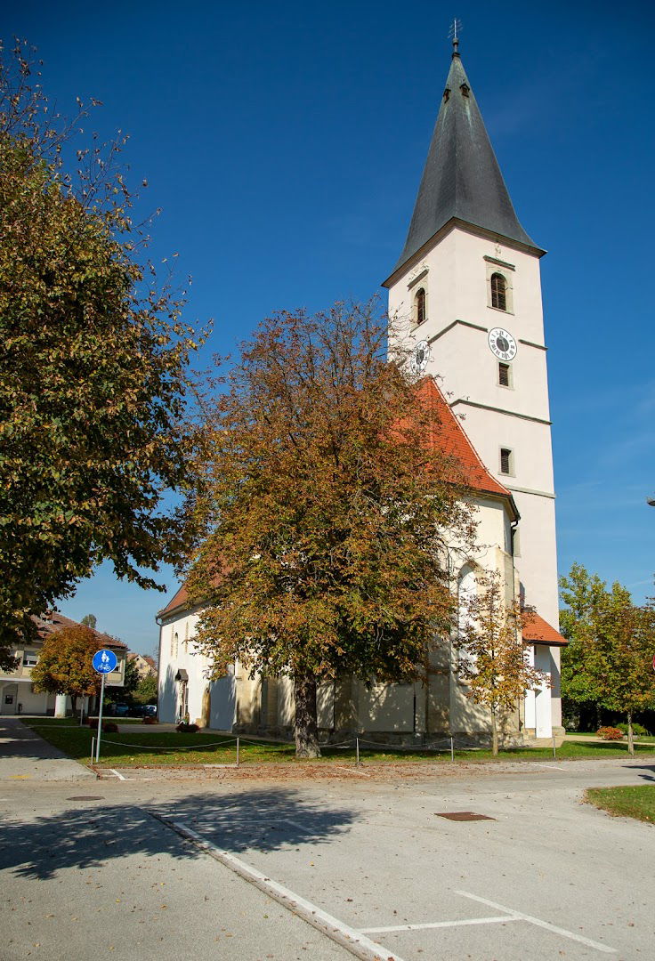 Župnija Apače