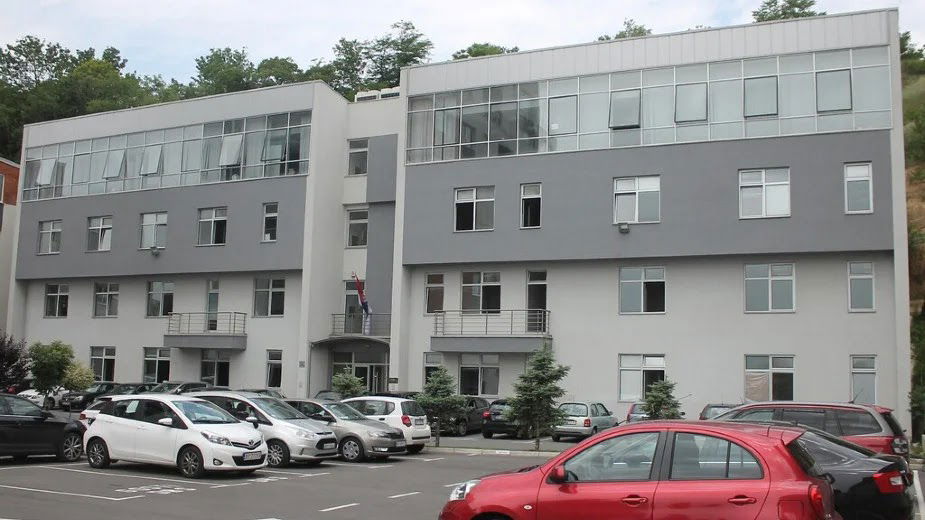 Treci osnovni sud istureno