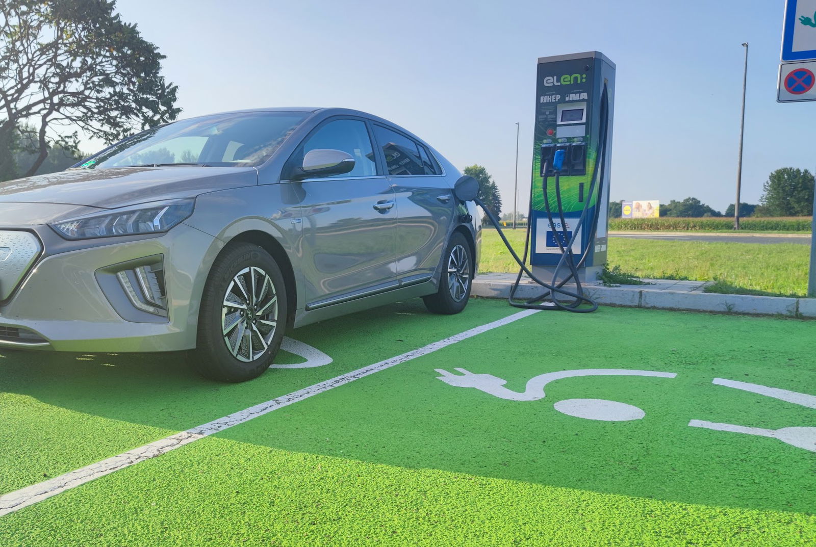 ELEN Charging Station