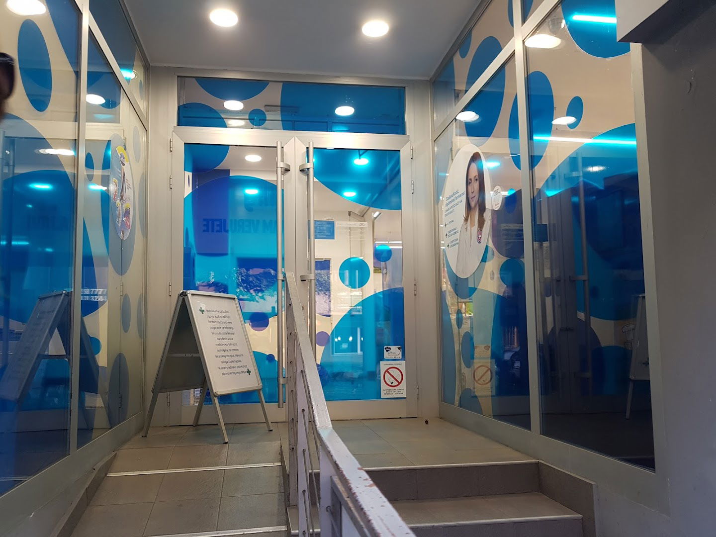 Lilly Drogerie - Apoteka 118