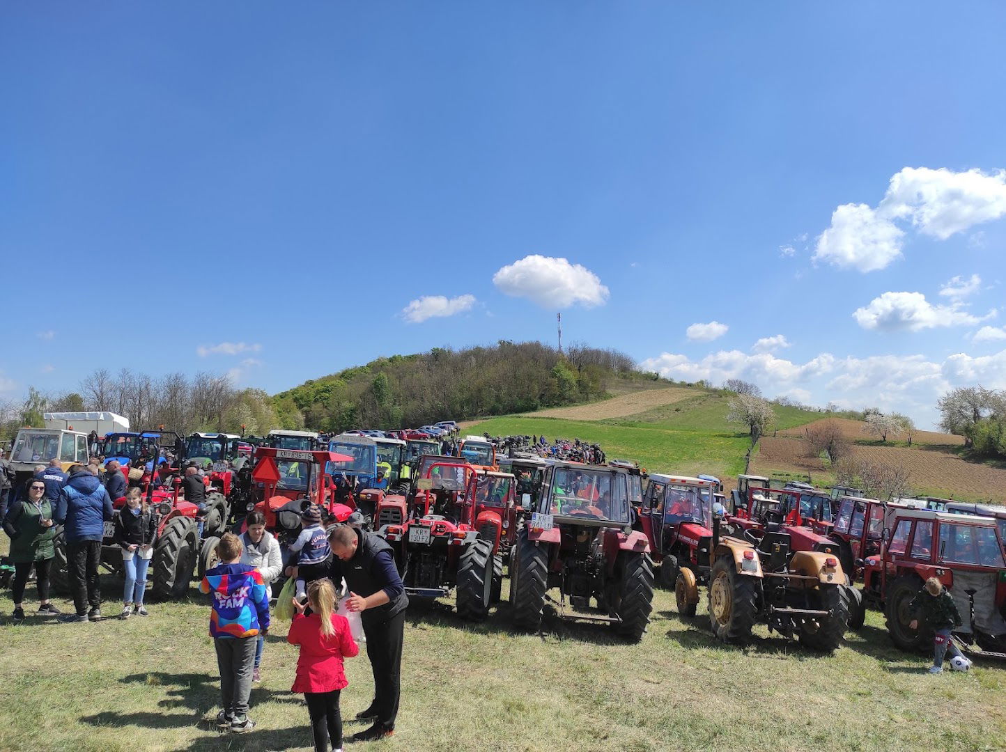 Strugača blagoslov traktora