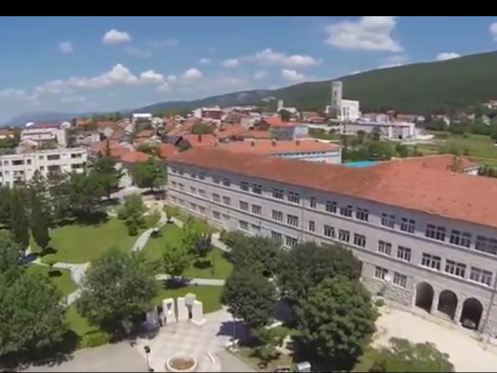 Gimnazija fra Grge Martića