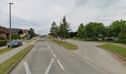 Ul. Ivana Sabolića 7 Parking