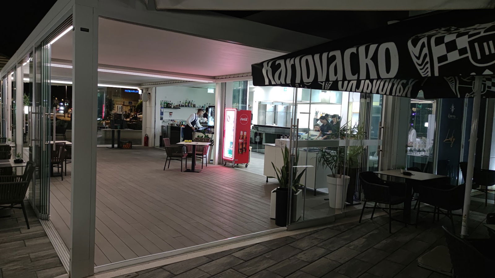 Luky Restaurant & Bar