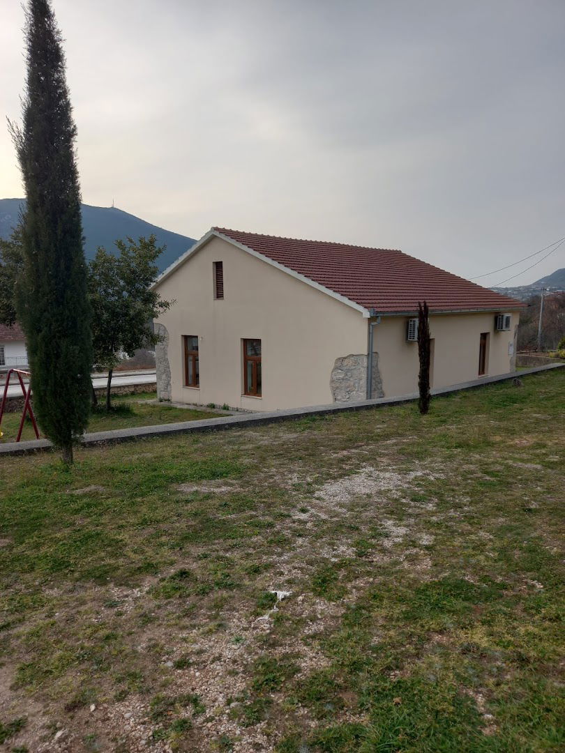 STARA ŠKOLA TREBIŽAT