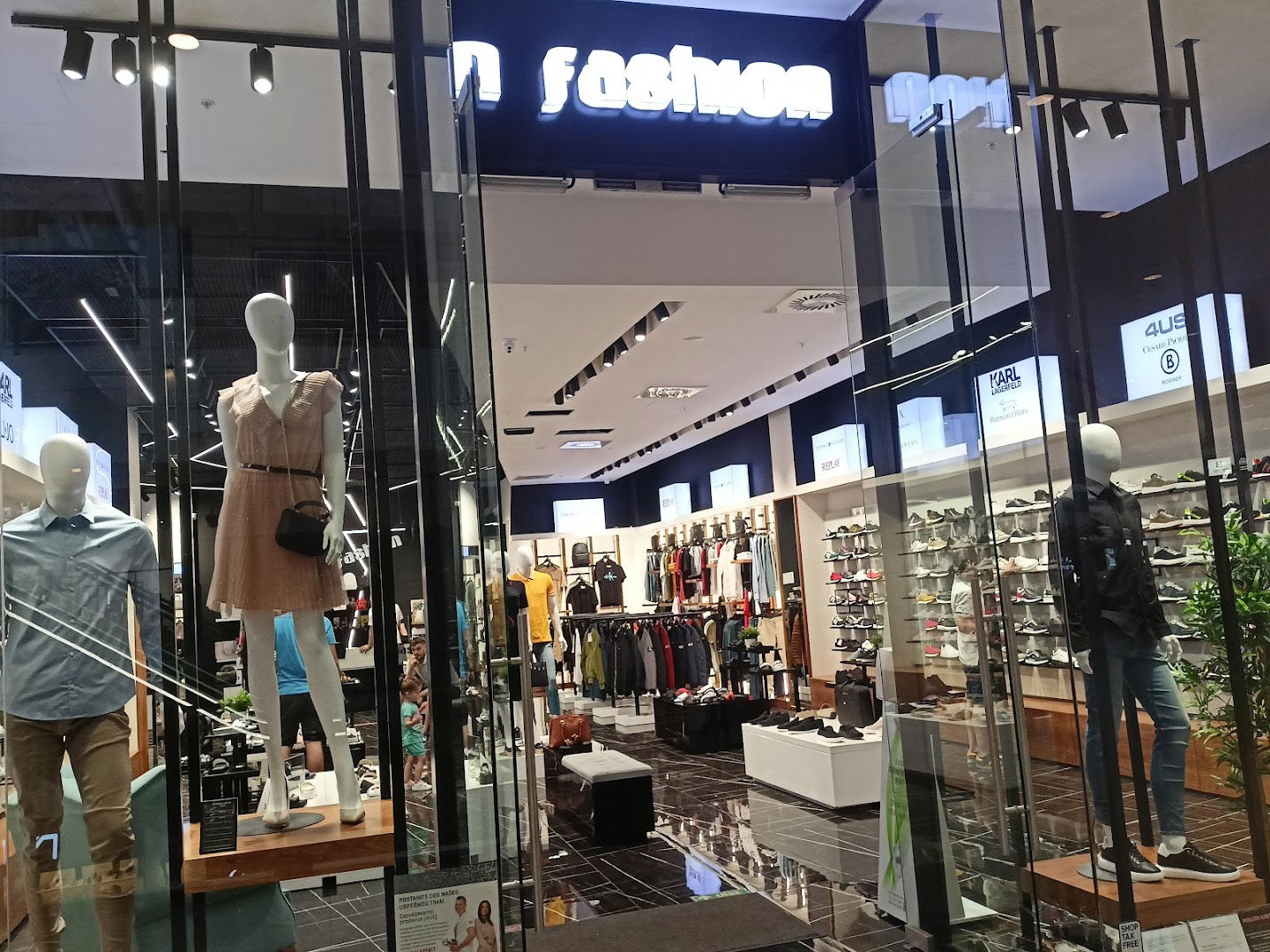 N Fashion TC "Galerija"