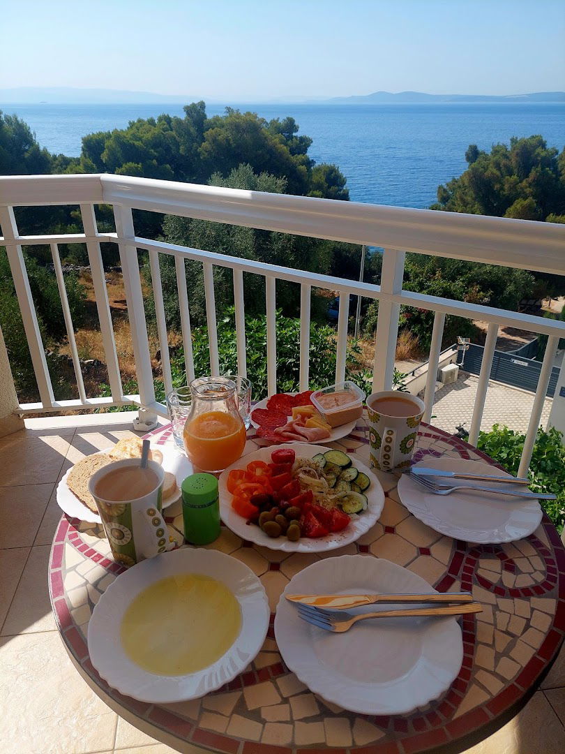 Apartments Villa Borzić 1951