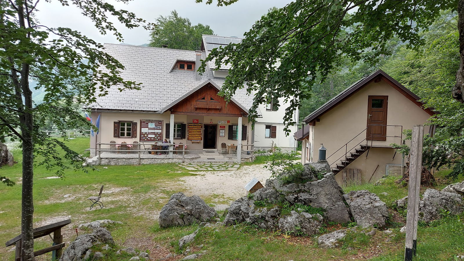 Koča na planini Razor, Mountain cottage and restaurant