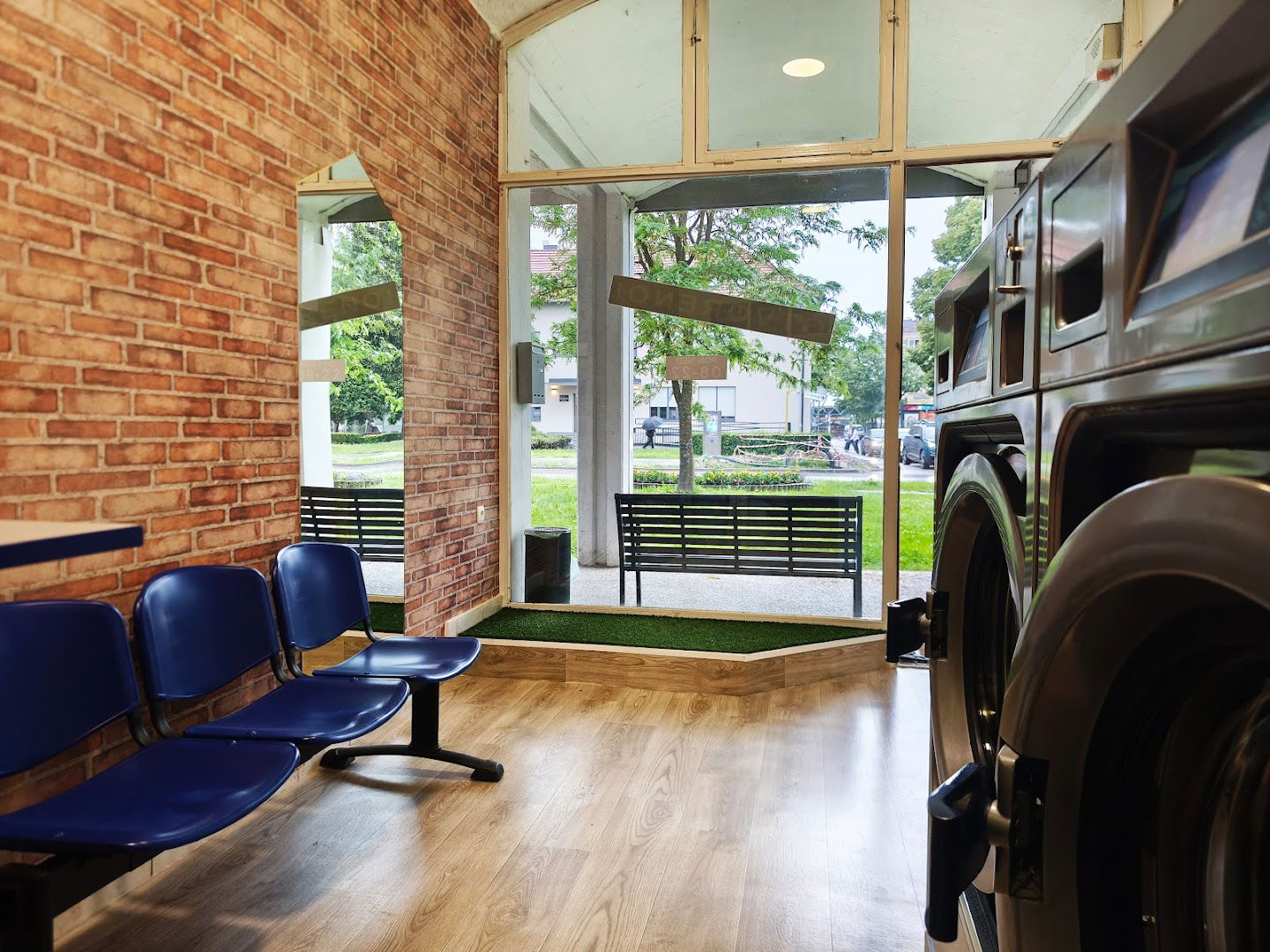 Laundry Land laundromat