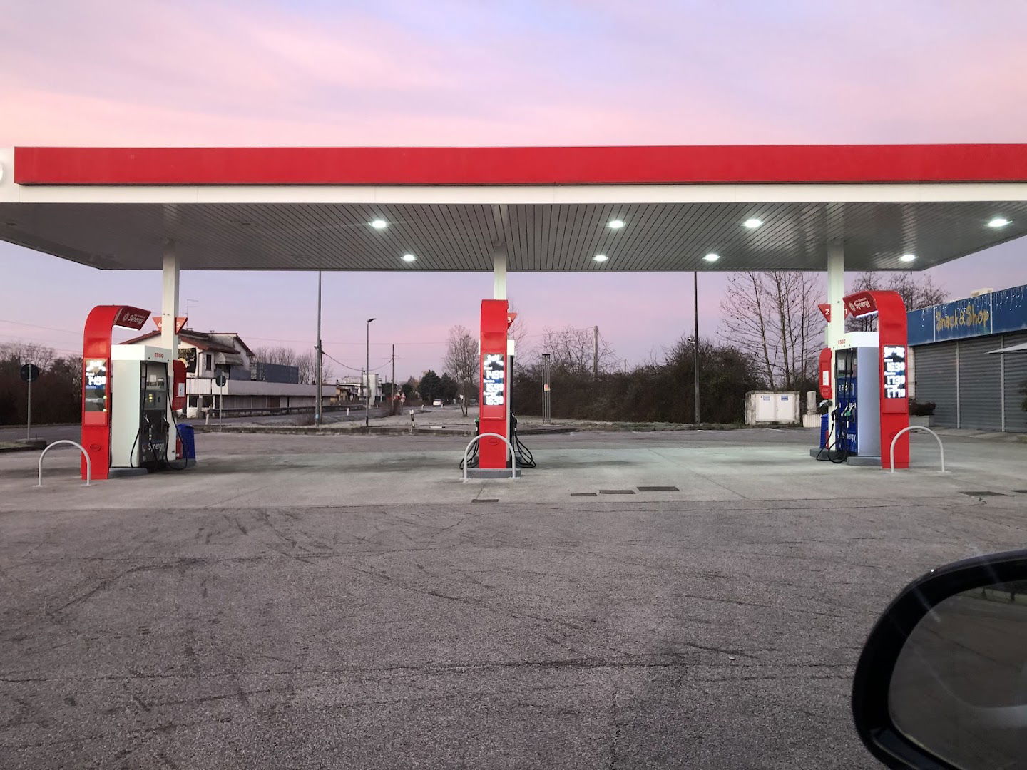 Stazione di Servizio Q8