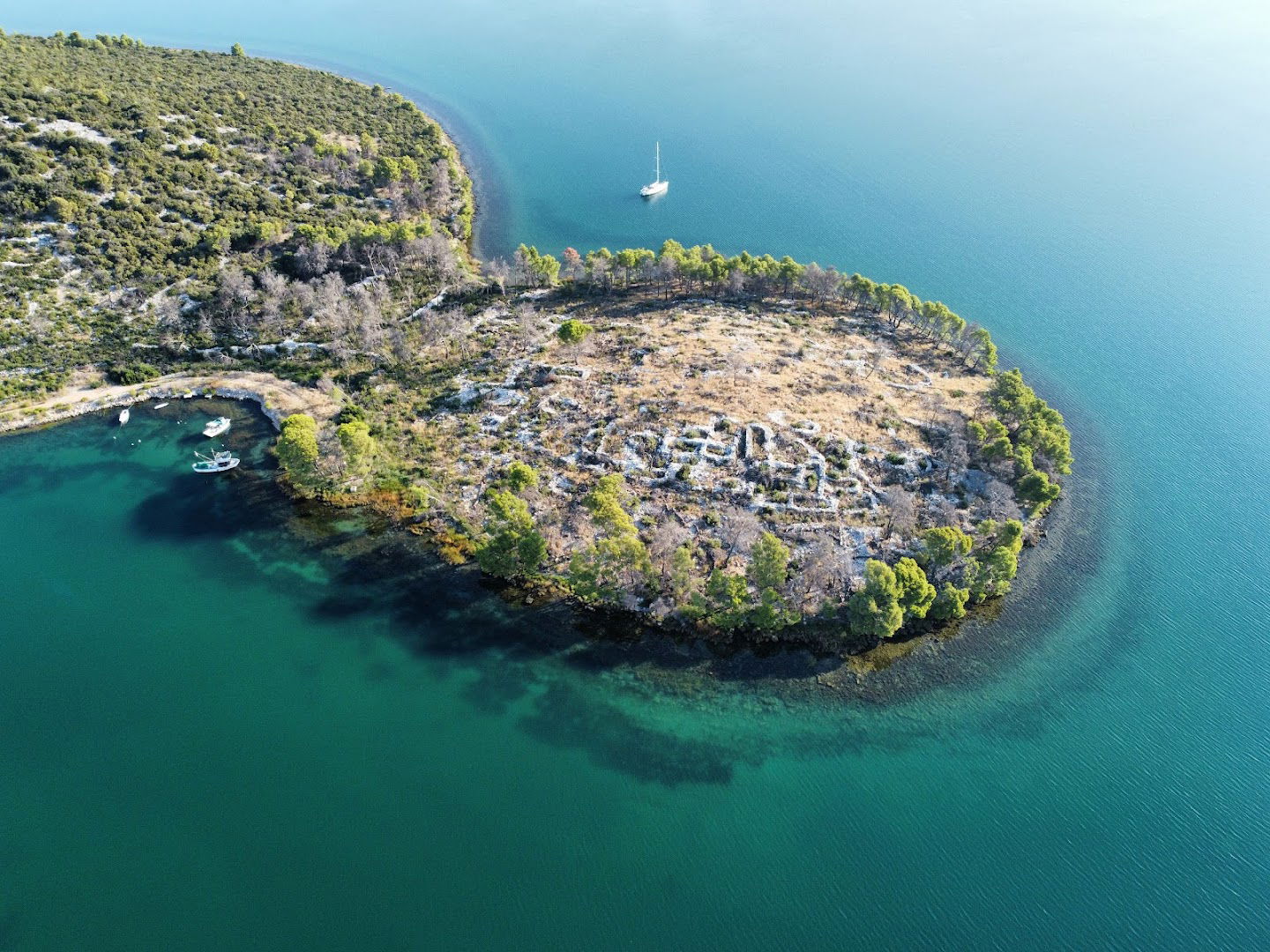 Stara Raslina - poluotok sv. Kata