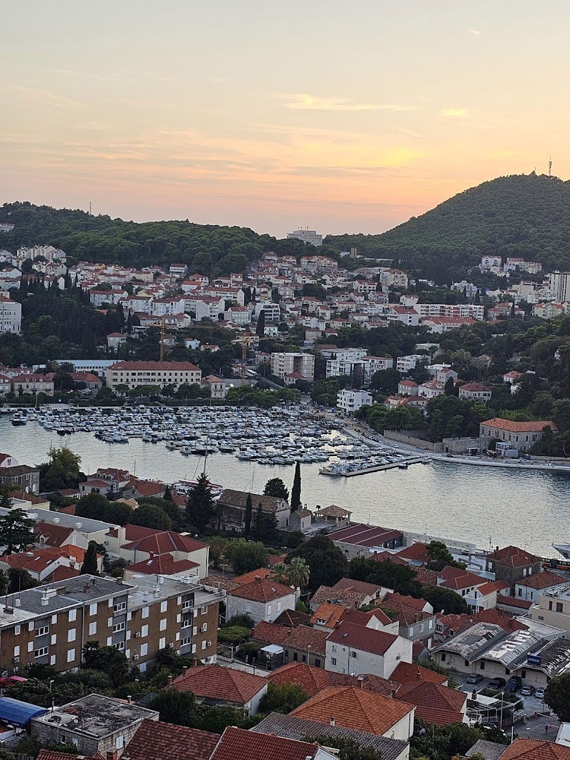 Hotel Adria Pool and Spa