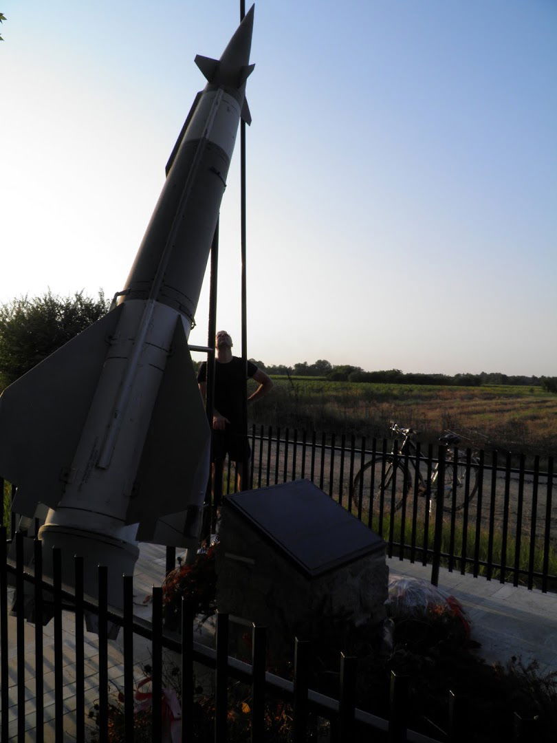 Spomen obelezje Raketa