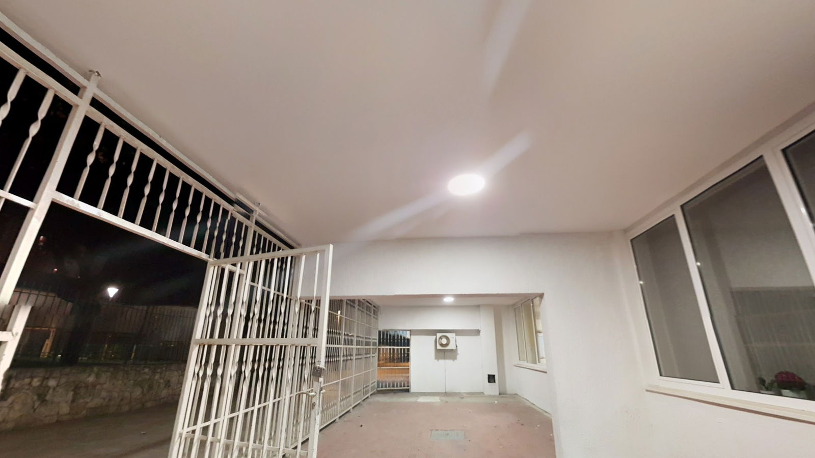 GRADSKA KNJIŽNICA MARKA MARULIĆA, KNJIŽNICA RAVNE NJIVE