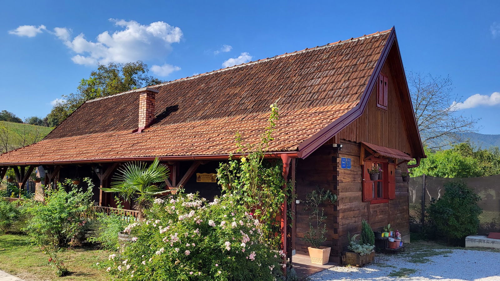 Sobe, studio apartman "Pod Orehom"