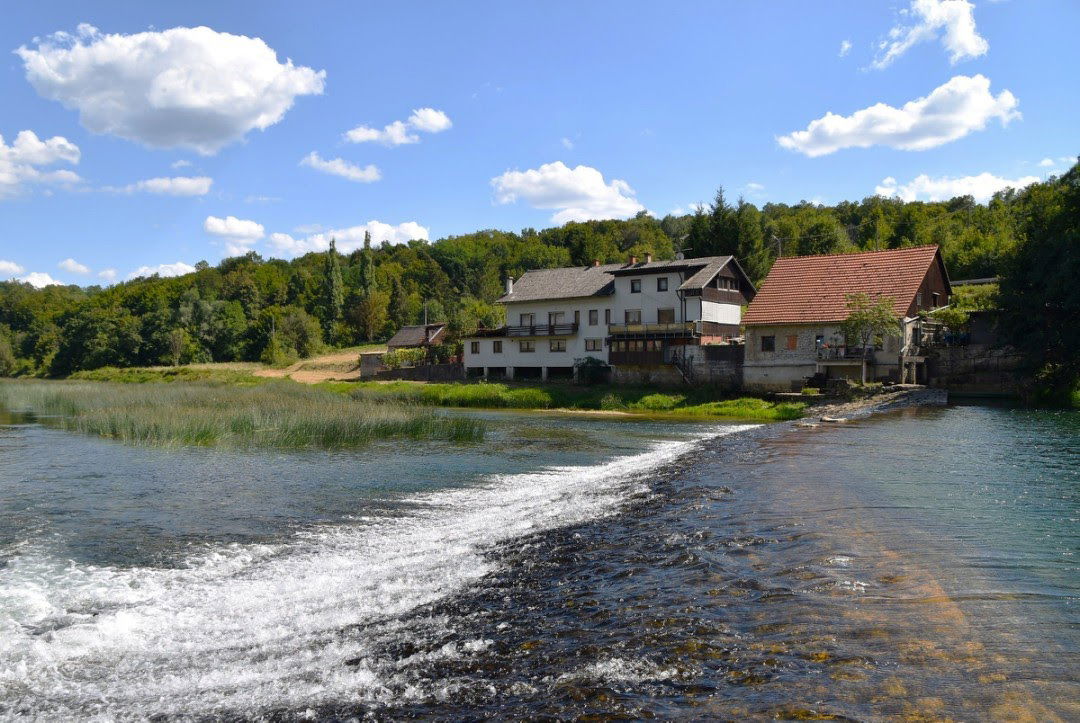 Banovac waterfall (Banovčev slap/ mlin)