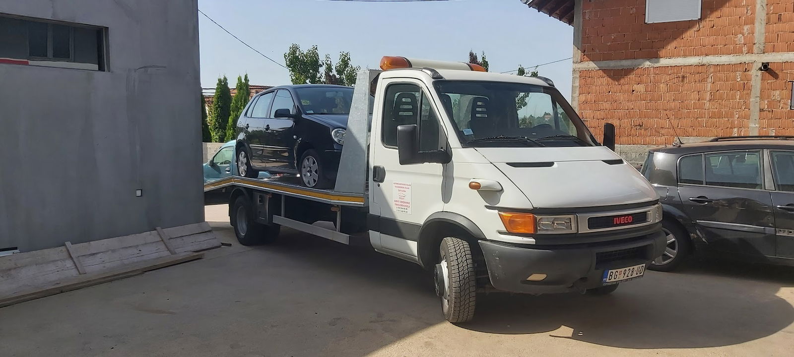 AUTO SERVIS I ŠLEP SLUŽBA HIT S