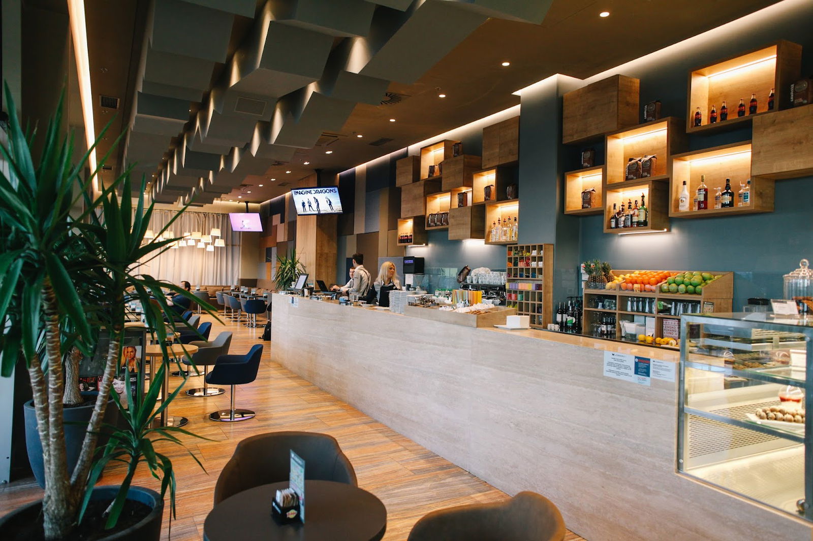 Leggiero City Center One West