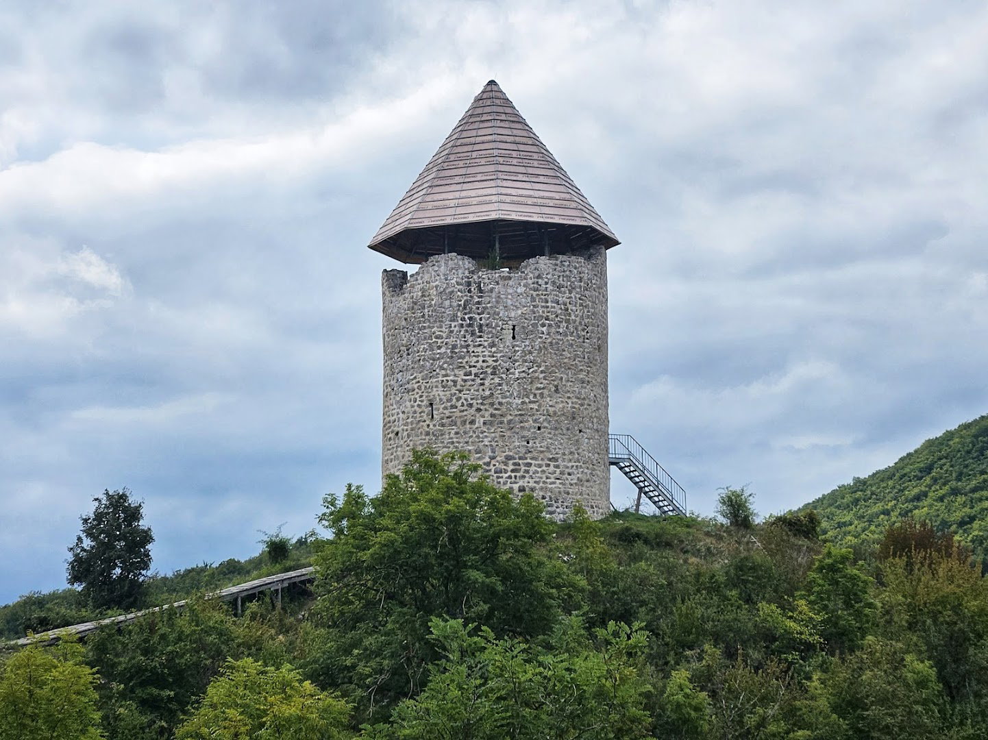 Stari grad Perušić