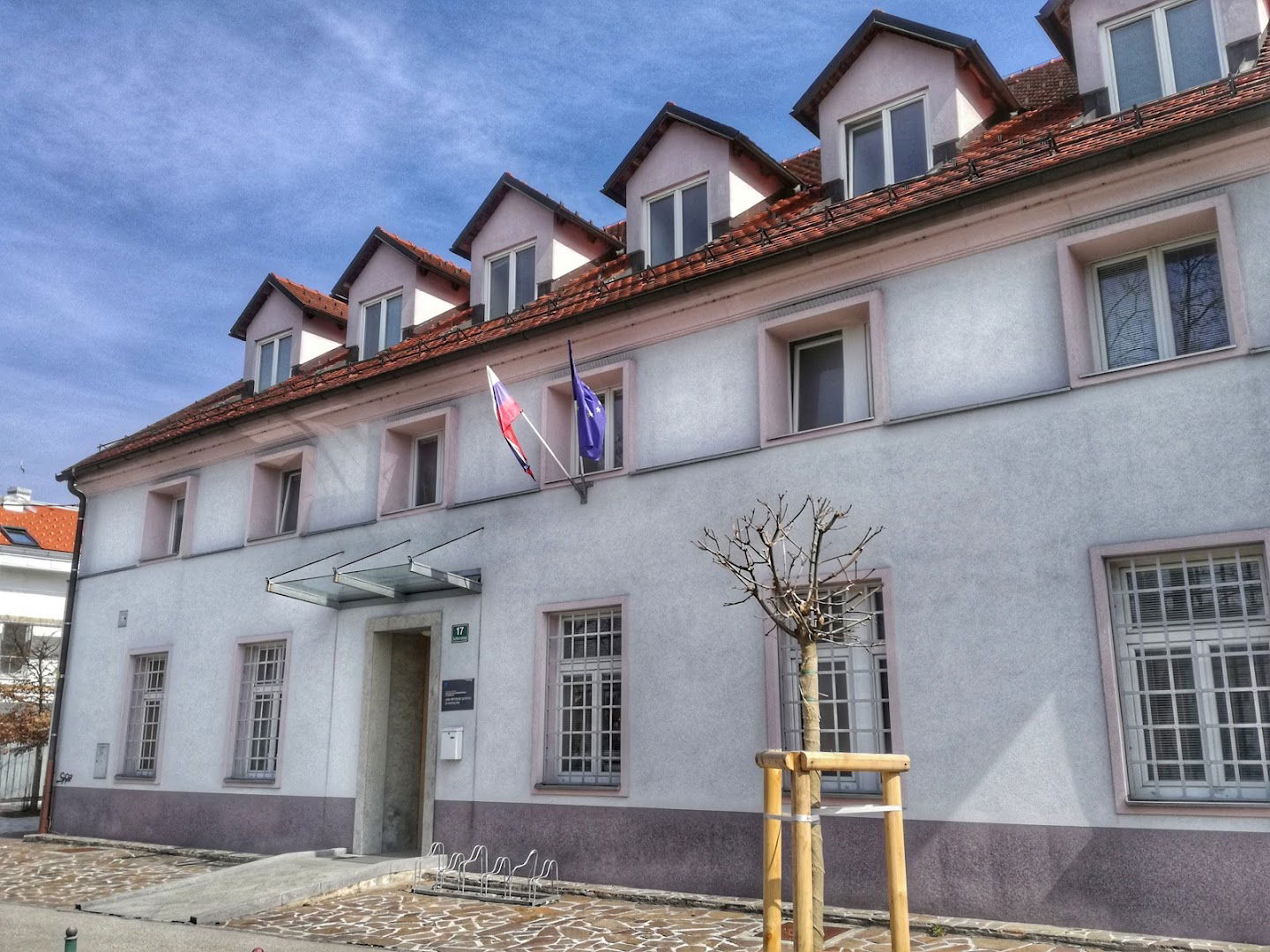 Ministrstvo za Visoko šolstvo, znanost in tehnologijo, urad republike Slovenije za meroslovje