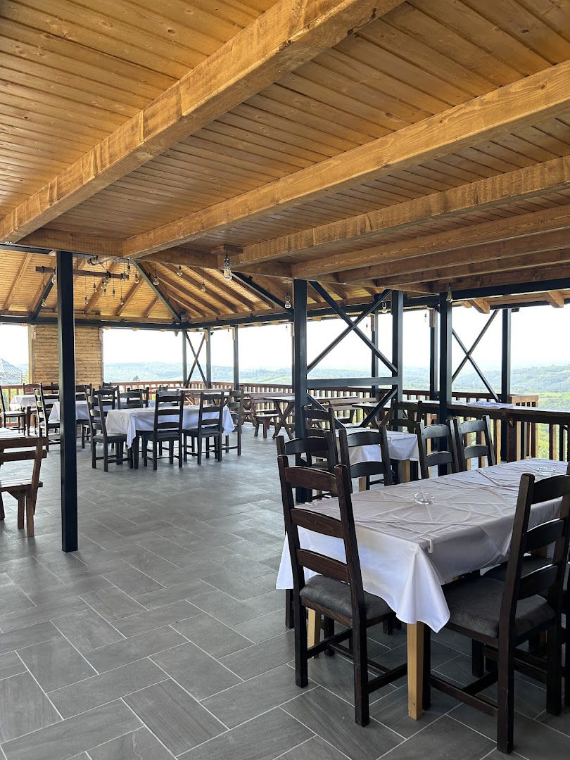 Restaurant AVALSKA TERASA