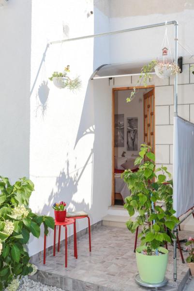 Lovely Studio Apartments - MIRCA - dK.