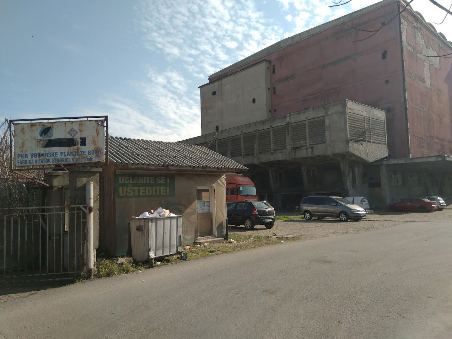 PKB Voćarske plantaže Boleč, Fabrika Vitasok Beograd