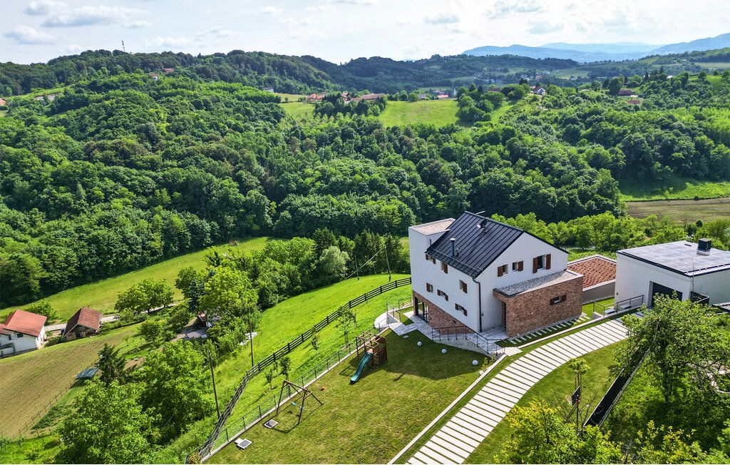 Sunset Chalet - holiday home