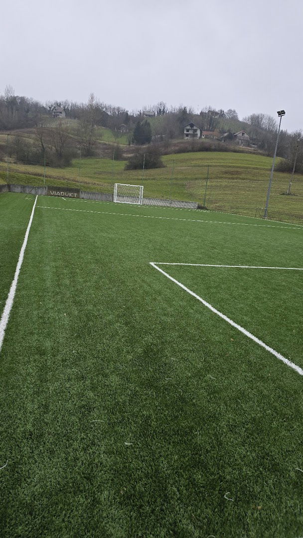 Nogometno igralište Cerje Jesenjsko