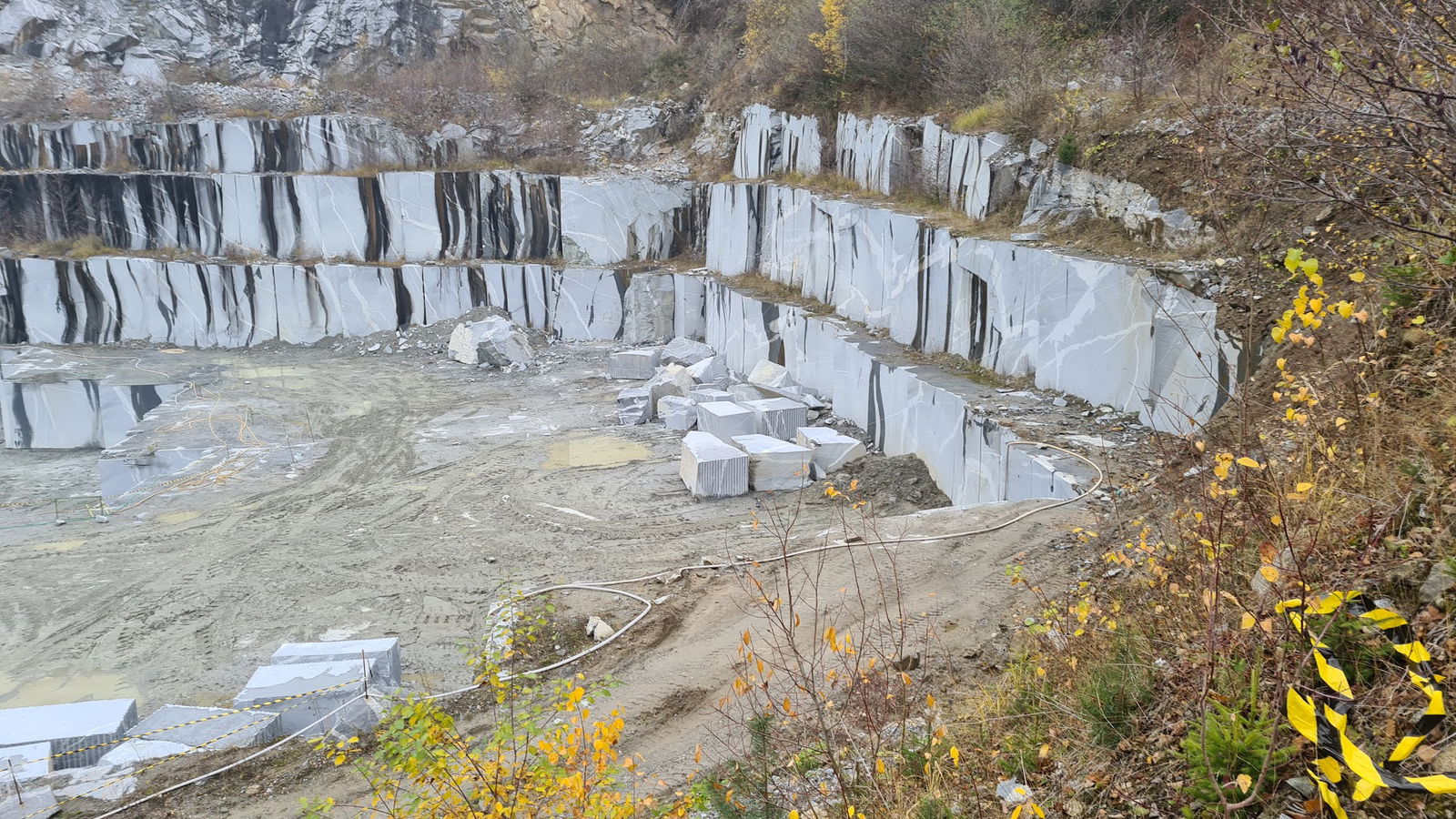 Mineral podjetje za pridobivanje, predelavo in montažo naravnega kamna d.d.