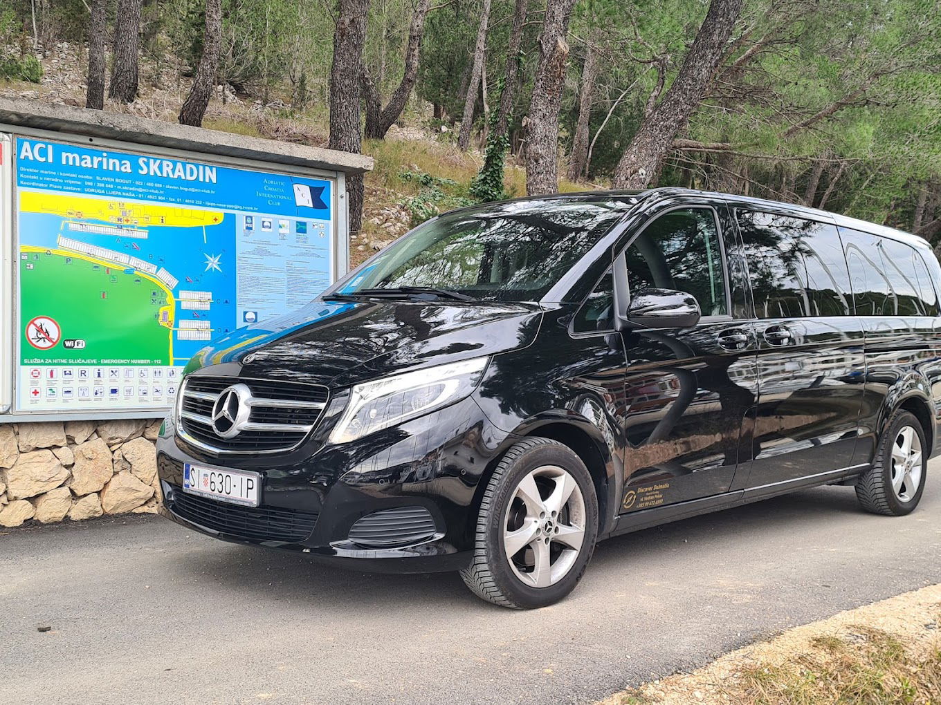 Taxi Skradin
