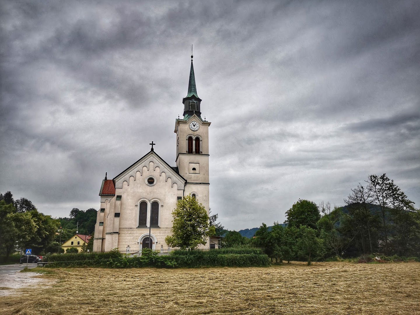 Župnijska cerkev sv. Lenarta