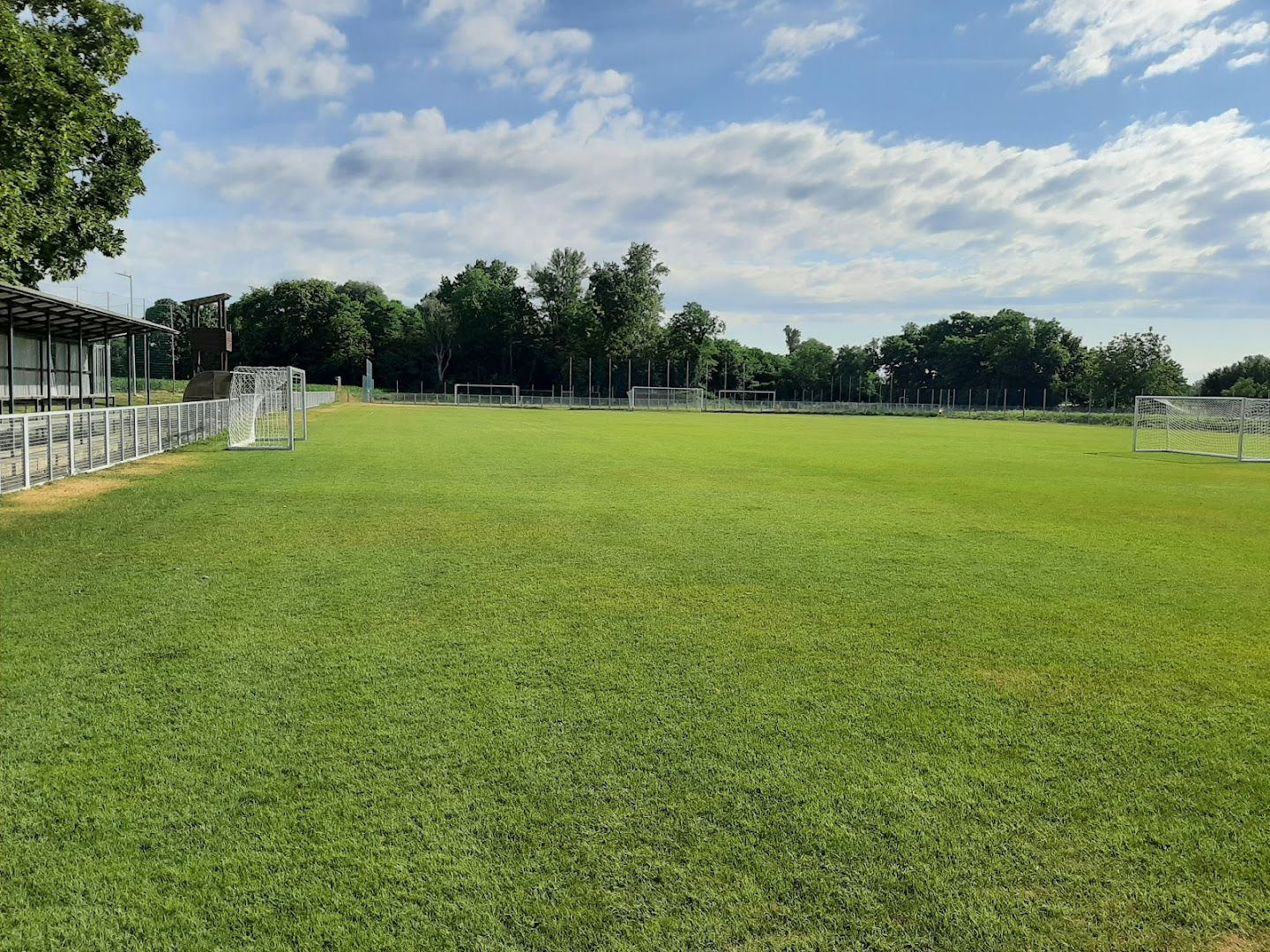 Nogometno igralište Čičkovina