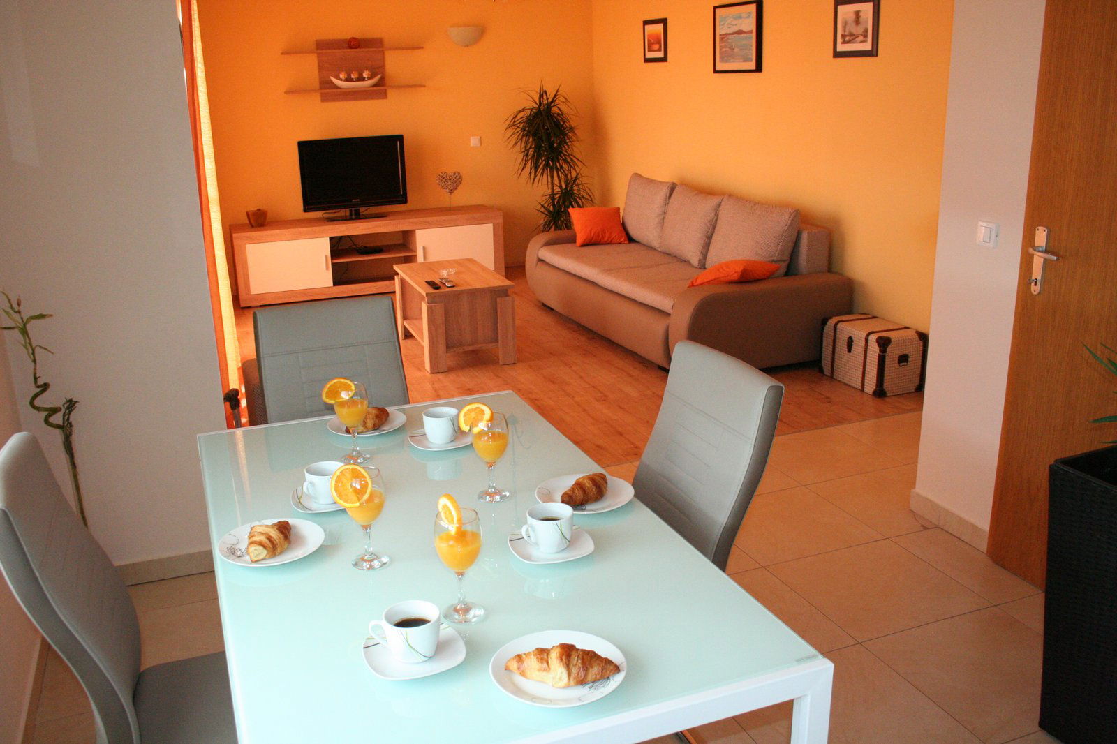 Big Apartman with view and garden (2+2)