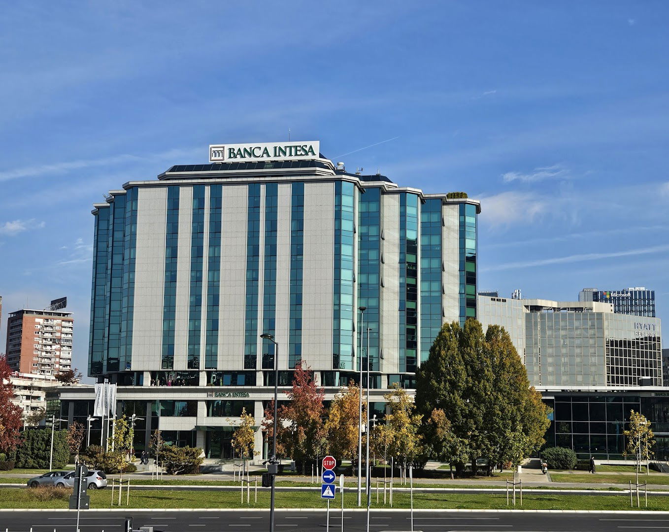 Банка Интеса