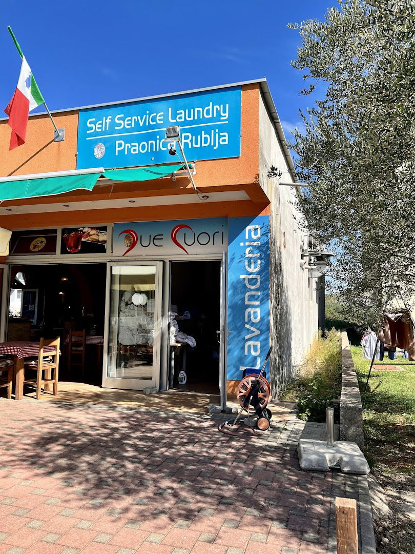 Due Cuori Token S. Service Laundry