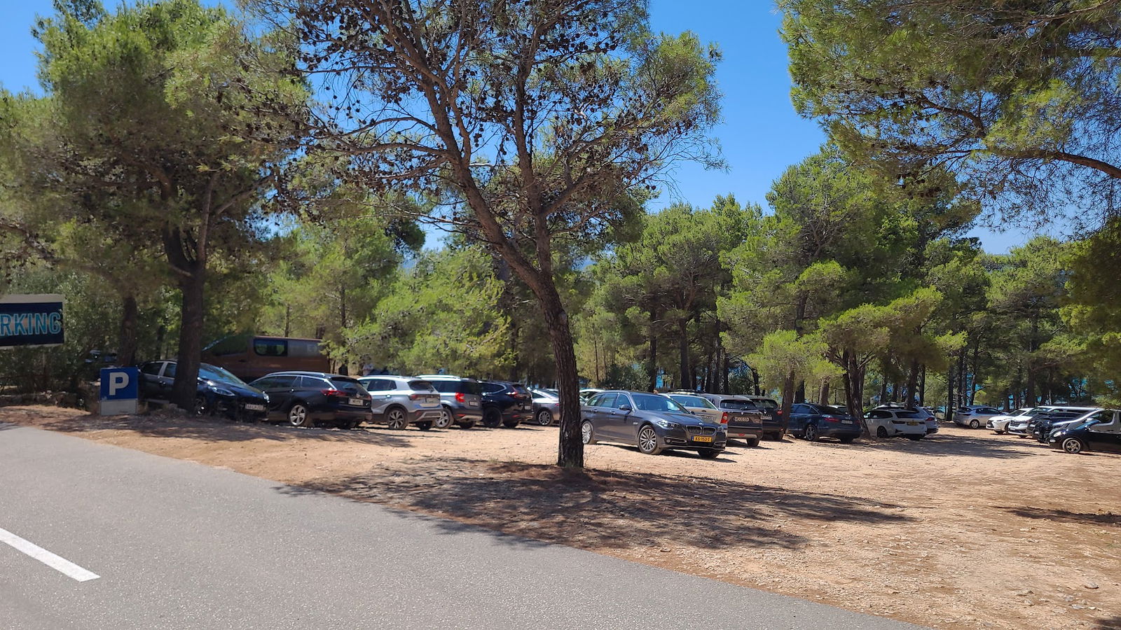 Parking Zlatni Rat