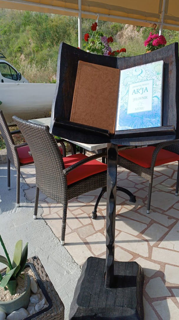 Ar'ja Bistro & Pizzeria