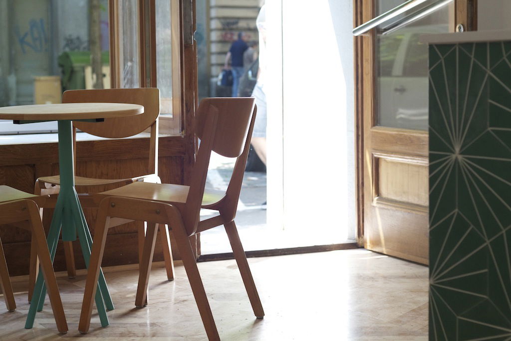 Cogito Coffee Shop / Deželićeva